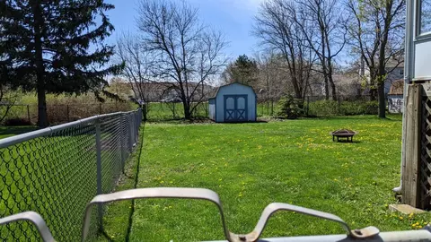 Exterior - 1797 Sheffield Dr, Elgin, IL 60123 photo 3 of 9