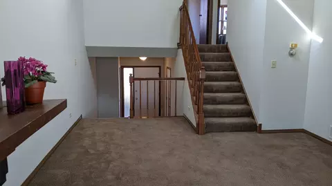 Entry Way - 1797 Sheffield Dr, Elgin, IL 60123 photo 3 of 7