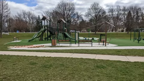 View/Area - 1797 Sheffield Dr, Elgin, IL 60123 photo 4 of 4