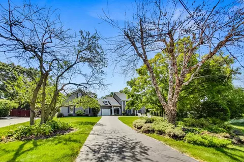 17 W231 Hillside Ln, Willowbrook, IL 60527 photo 59