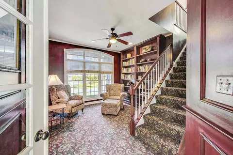 17 W231 Hillside Ln, Willowbrook, IL 60527 photo 23