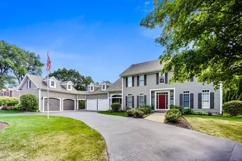 17 W231 Hillside Ln, Willowbrook, IL 60527 photo 3