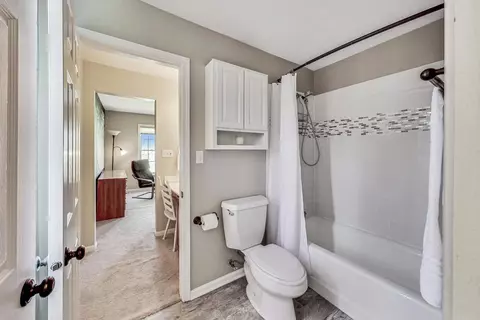 17 W231 Hillside Ln, Willowbrook, IL 60527 photo 38
