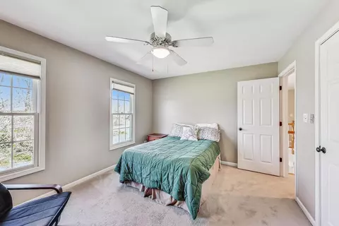 17 W231 Hillside Ln, Willowbrook, IL 60527 photo 41