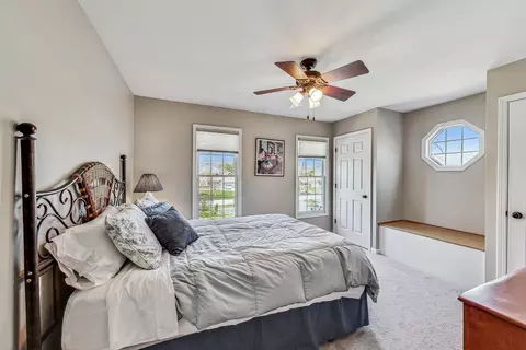 17 W231 Hillside Ln, Willowbrook, IL 60527 photo 42