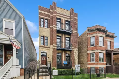 2049 W Addison St #3, Chicago, IL 60618