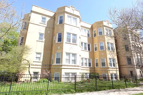 6255 N Oakley Ave #2, Chicago, IL 60659