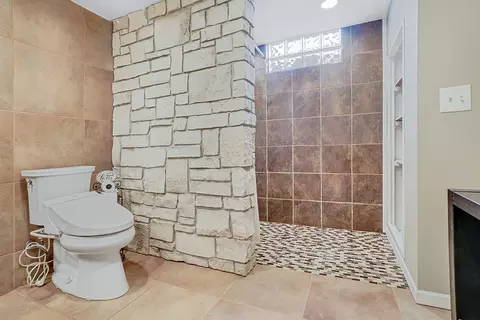 325 E 17th St, Lockport, IL 60441 photo 9