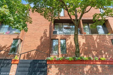 431 W Grant Pl #B, Chicago, IL 60614