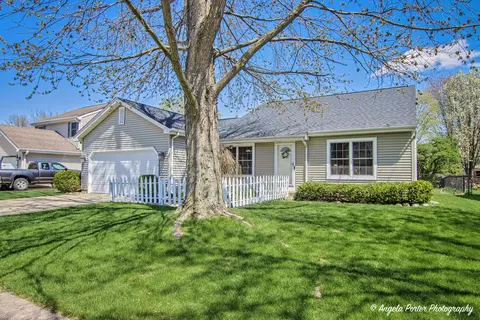 Exterior - 1714 N Leonard Ave, Mchenry, IL 60050 photo 2 of 7