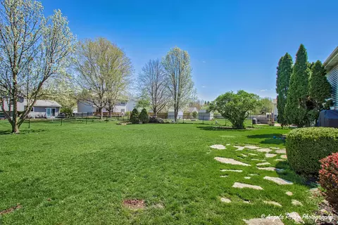 Exterior - 1714 N Leonard Ave, Mchenry, IL 60050 photo 6 of 7