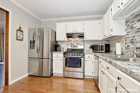 Kitchen - 1714 N Leonard Ave, Mchenry, IL 60050 photo 4 of 4