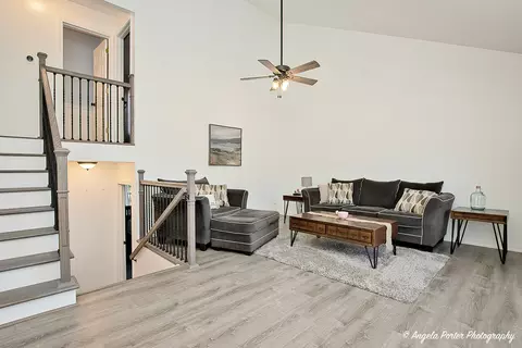Living - 1714 N Leonard Ave, Mchenry, IL 60050 photo 1 of 7