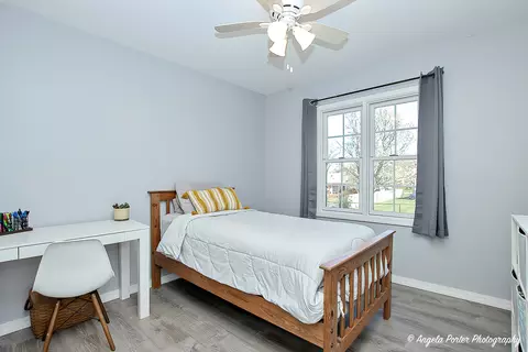 Bedroom - 1714 N Leonard Ave, Mchenry, IL 60050 photo 3 of 6