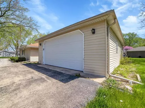 Exterior - 23559 W Grinton Dr, Plainfield, IL 60586 photo 6 of 13