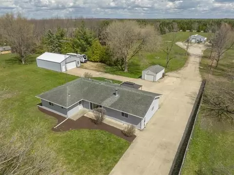 4653 Garden Prairie Rd, Garden Prairie, IL 61038