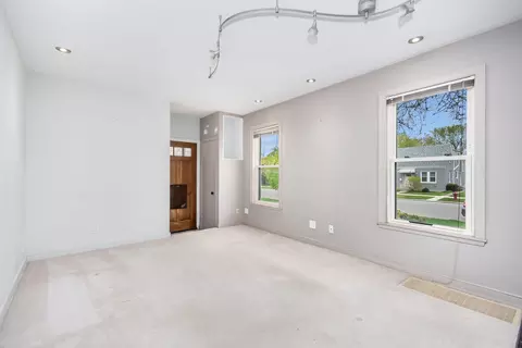 4220 Custer Ave, Brookfield, IL 60513 photo 7