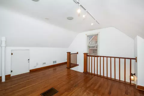 4220 Custer Ave, Brookfield, IL 60513 photo 9