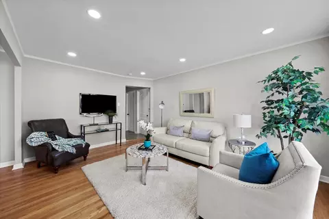 Living - 2332 5th Ave, North Riverside, IL 60546 photo 2 of 6