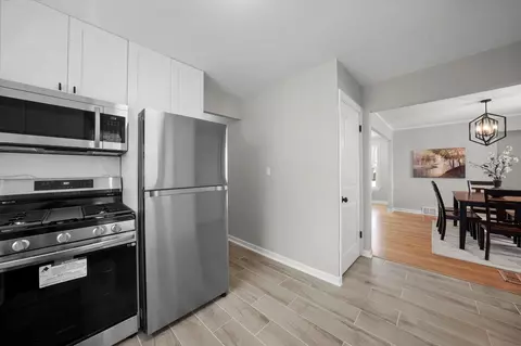 Kitchen - 2332 5th Ave, North Riverside, IL 60546 photo 2 of 3