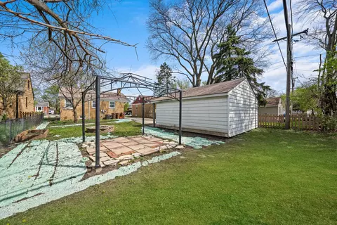 Exterior - 2332 5th Ave, North Riverside, IL 60546 photo 7 of 9