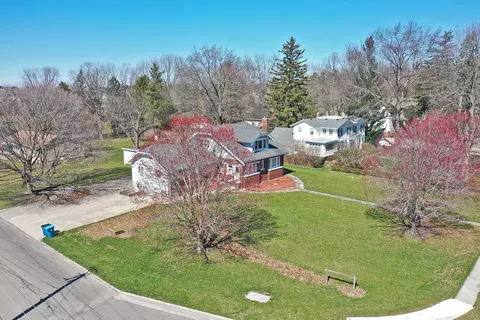 300 13th Ave, Mendota, IL 61342