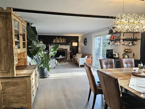Dining - 249 Foxworth Ct, Aurora, IL 60502 photo 1 of 3