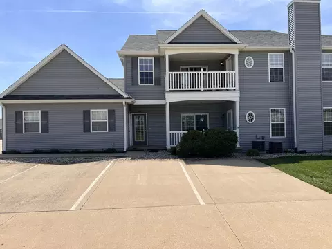 3038 E Stillwater Lndg #204, Urbana, IL 61802