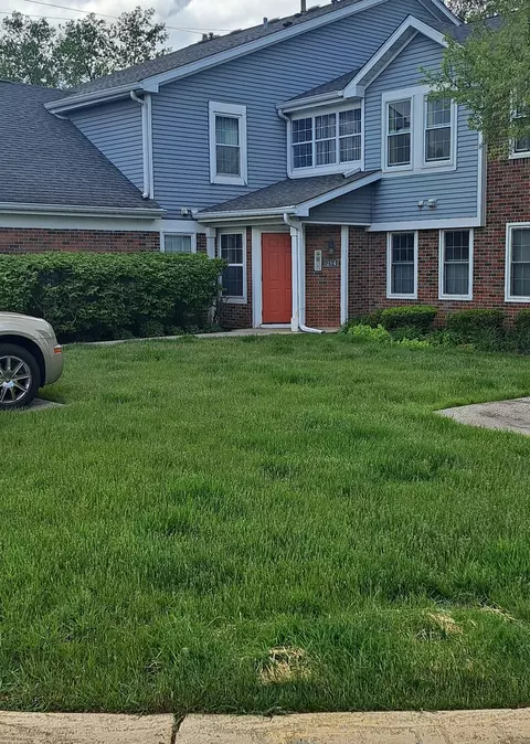 264 Jennifer Ln #5, Palatine, IL 60067