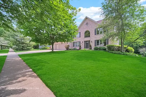 1498 Harvell Dr, Batavia, IL 60510