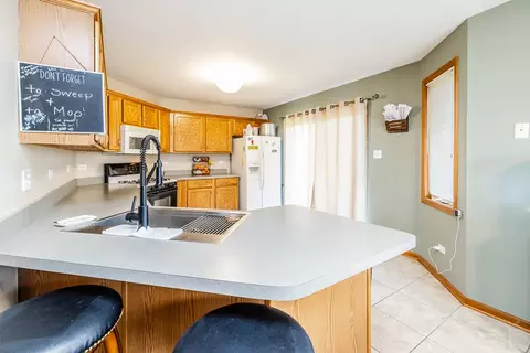 Kitchen - 285 Hunters Dr, Beecher, IL 60401 photo 1 of 4