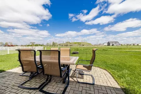 Exterior - 285 Hunters Dr, Beecher, IL 60401 photo 8 of 10