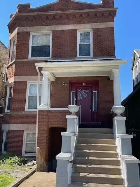 834 N Harding Ave, Chicago, IL 60651