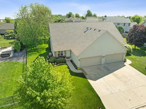 1728 Sunrise Pt, Normal, IL 61761