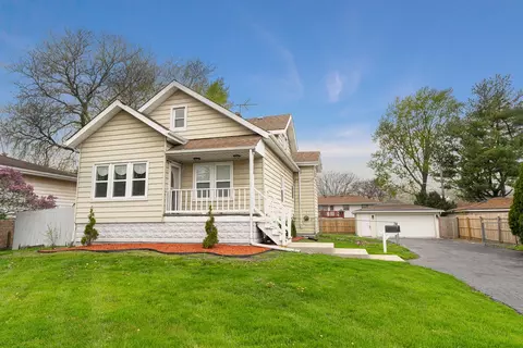 16758 Cottage Grove Ave, South Holland, IL 60473