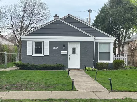 323 Nottingham Ave, Glenview, IL 60025