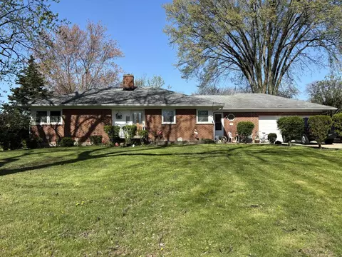 6 N480 Lloyd Ave, Itasca, IL 60143