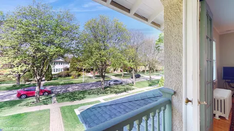 Exterior - 611 Monroe Ave, River Forest, IL 60305 photo 3 of 13
