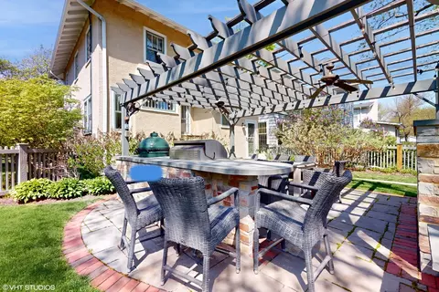 Exterior - 611 Monroe Ave, River Forest, IL 60305 photo 8 of 13