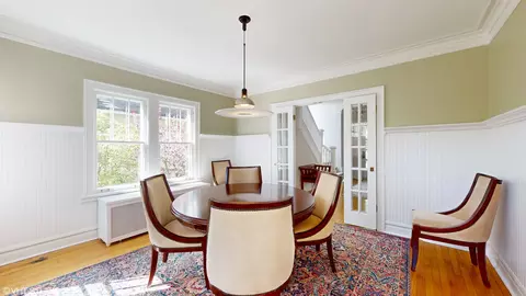 Dining - 611 Monroe Ave, River Forest, IL 60305 photo 3 of 4