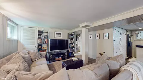 Living - 611 Monroe Ave, River Forest, IL 60305 photo 5 of 5