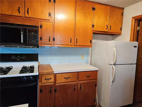 315 N Maple St, Windsor, IL 61957 photo 6