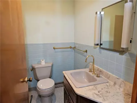 315 N Maple St, Windsor, IL 61957 photo 10