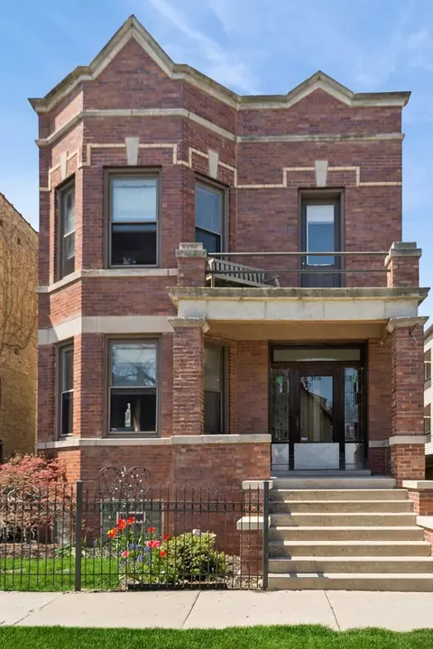 3916 N Bernard St, Chicago, IL 60618