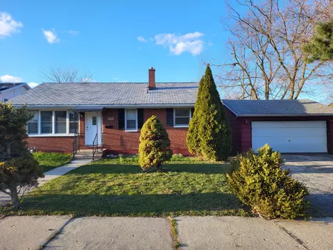 2408 20th St, North Chicago, IL 60064