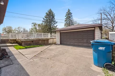 Exterior - 14344 Kolin Ave, Midlothian, IL 60445 photo 4 of 5