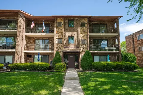 12747 Carriage Ln #2D, Crestwood, IL 60445