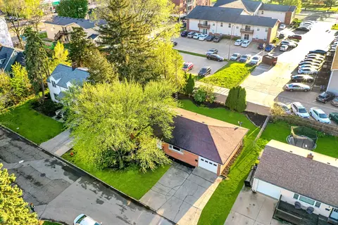 Exterior - 7 University Ct, Normal, IL 61761 photo 9 of 9