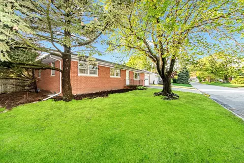 Exterior - 7 University Ct, Normal, IL 61761 photo 4 of 9