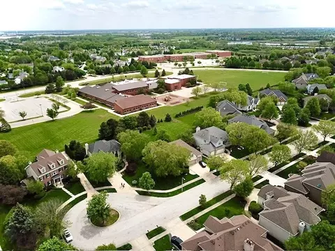 View/Area - 1129 Chadwick Ct, Aurora, IL 60502 photo 4 of 7